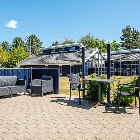 6 Person Holiday Home In Ulfborg Holiday home *