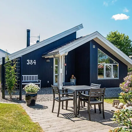 Modern Retreat By Fjord - By Traum