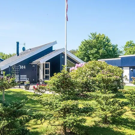 4 Star Holiday Home In Ulfborg Holiday home *